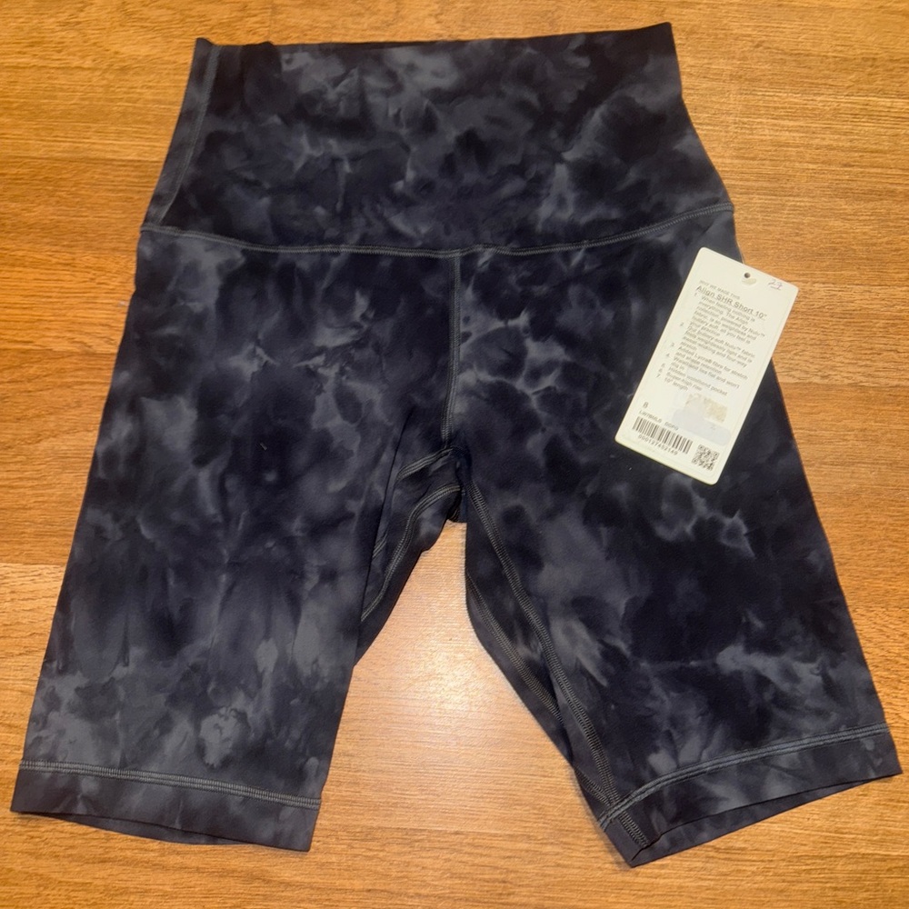 NWT lululemon align biker shorts - Picture 2 of 2